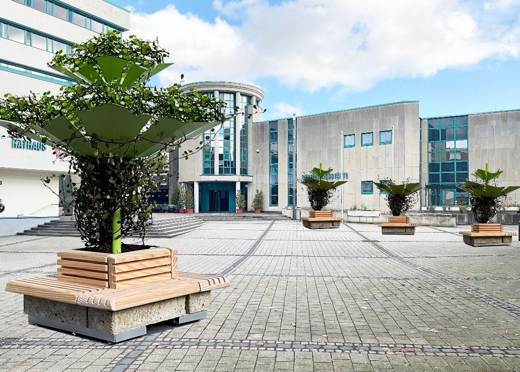 Klimainseln als Platzgestaltung vor dem Rathaus